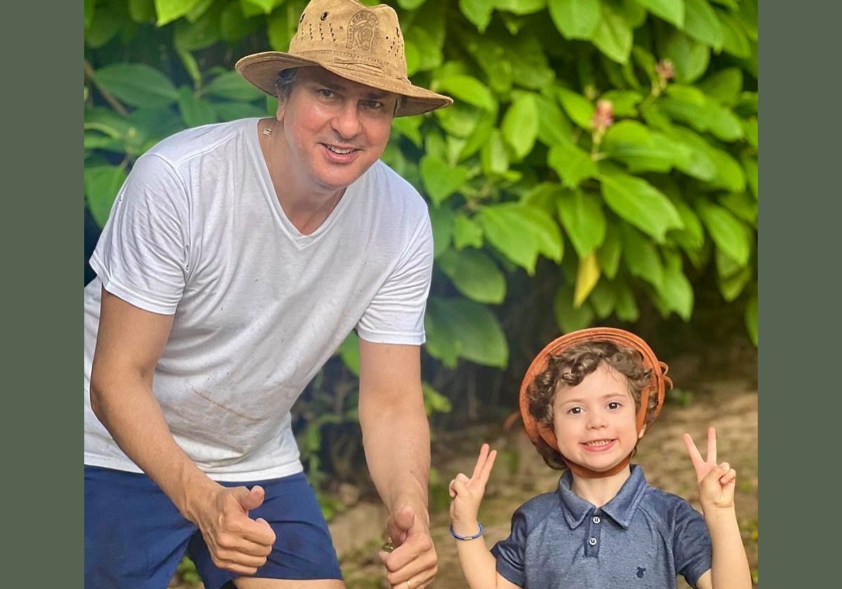 Camilo Santana curte feriadão de Páscoa com a família em Barbalha