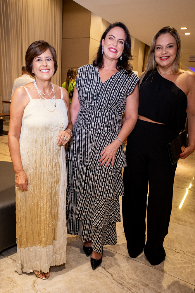 Adriana Bezerra, Helda Pereira E Daisiane Doin (1)