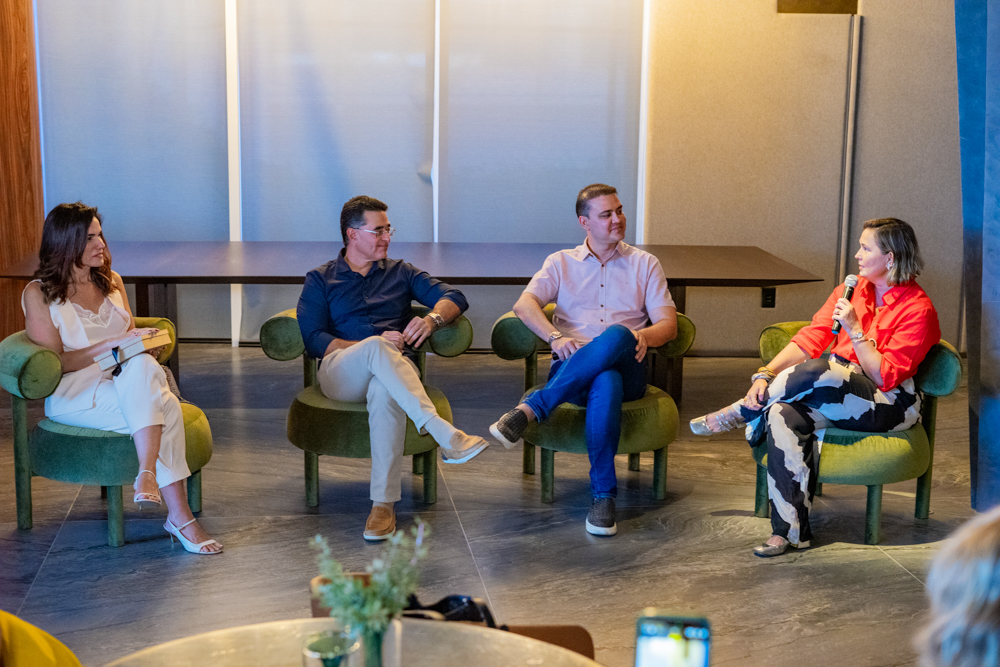 Ana Virginia Martins, Daniel Arruda, Dimitri Cysne E Renata Paula Santiago (3)