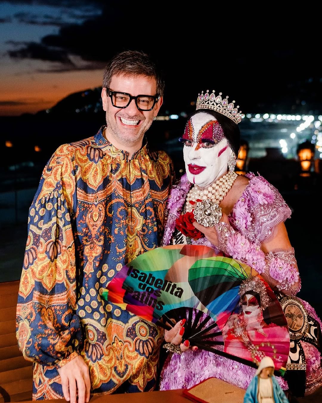 Bruno Astuto E Isabelita Dos Patins