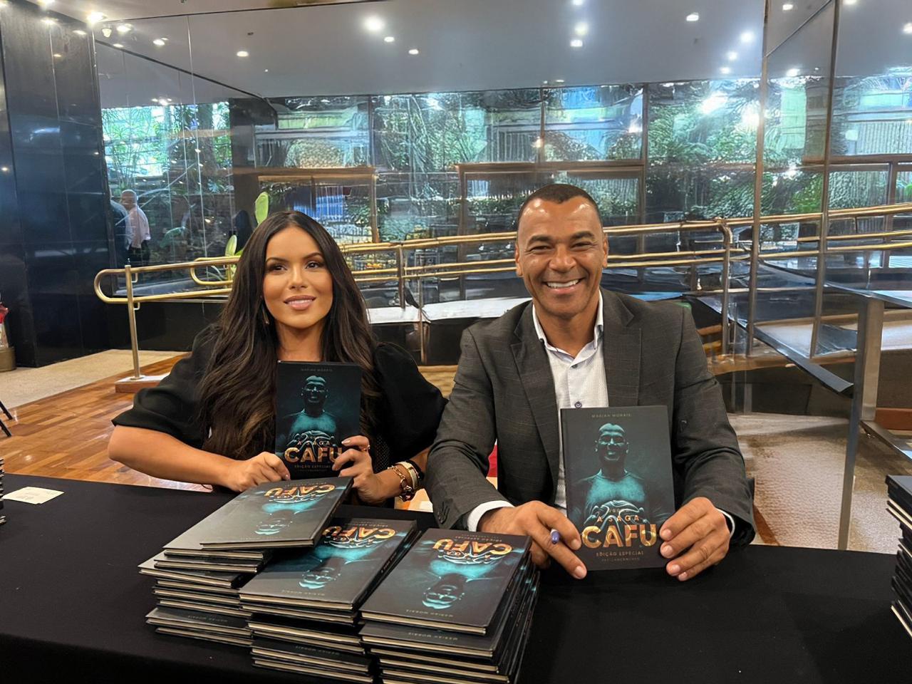 Cafu e Mariah Morais desembarcam no Ceará para lançamentos de livros e hospedagem no Dom Pedro Laguna, da rede WAM Experience