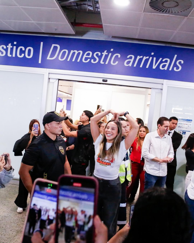 Chegada De Eva Pacheco E Renata Saldanha, Do Bbb 25, A Fortaleza (3)