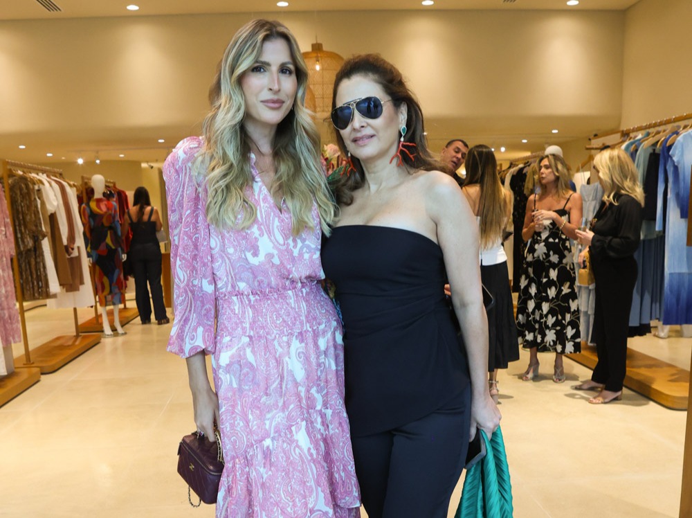 Cris Sena E Dandynha Barbosa