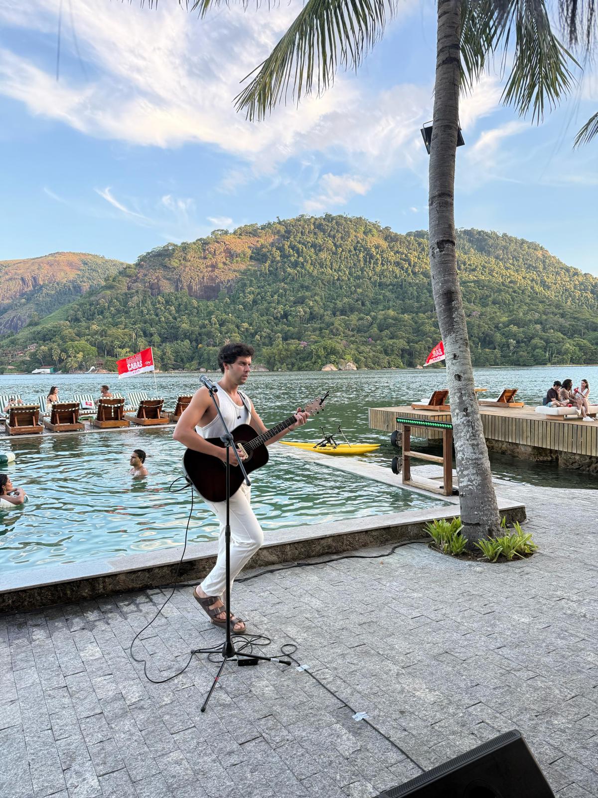 Davi Cartaxo Na Ilha De Caras (6)