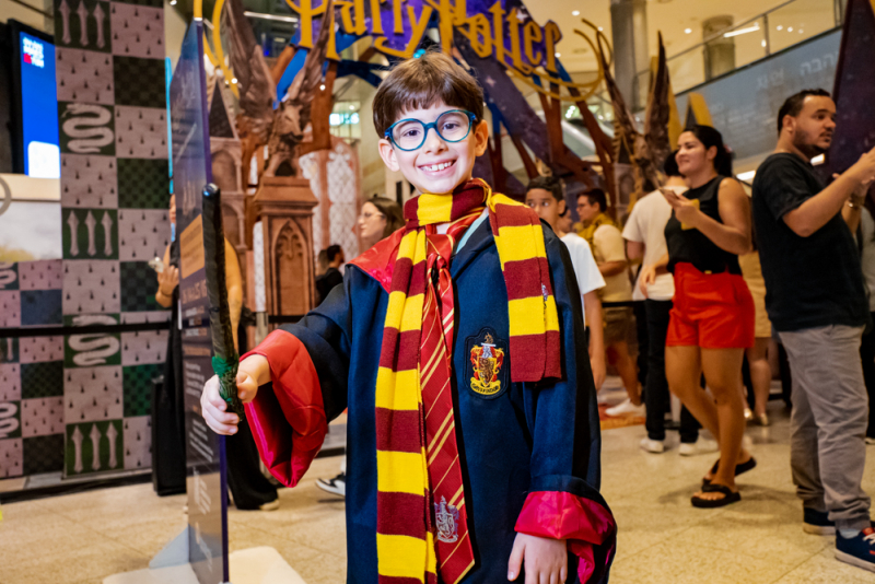 Mundo Mágico - Iguatemi Bosque apresenta a experiência imersiva gratuita “Harry Potter: Celebre Hogwarts”
