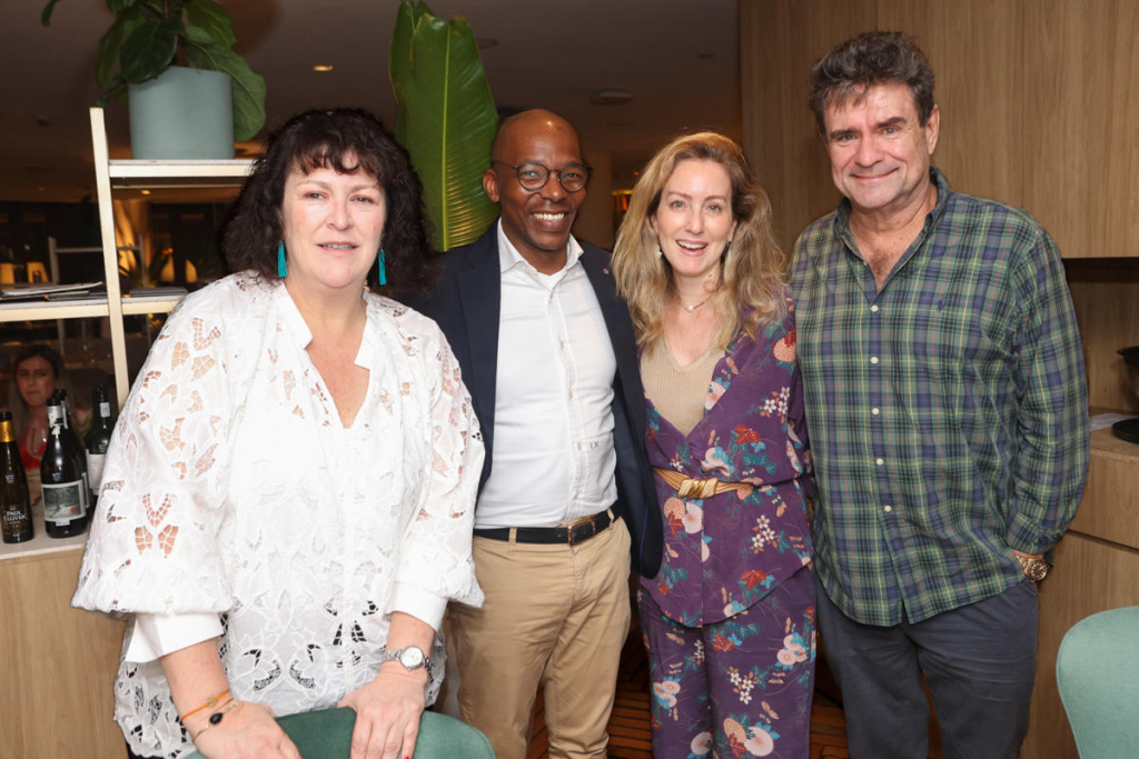 Debra Algie, Luvo Ntezo, Letícia Hirth E Roberto Rique