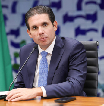 Presidente da Câmara defende emendas, endurecimento na segurança e revisão de penas do 8 de Janeiro