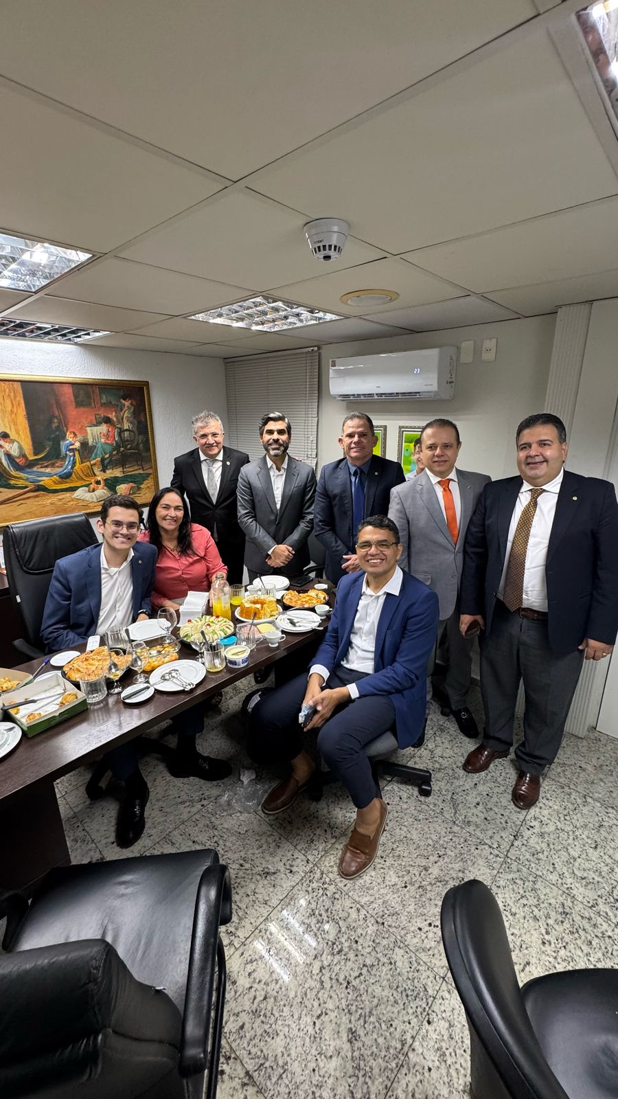 Deputados de oposição realizam planejamento para atuação conjunta Deputados de oposição realizam planejamento para atuação conjunta