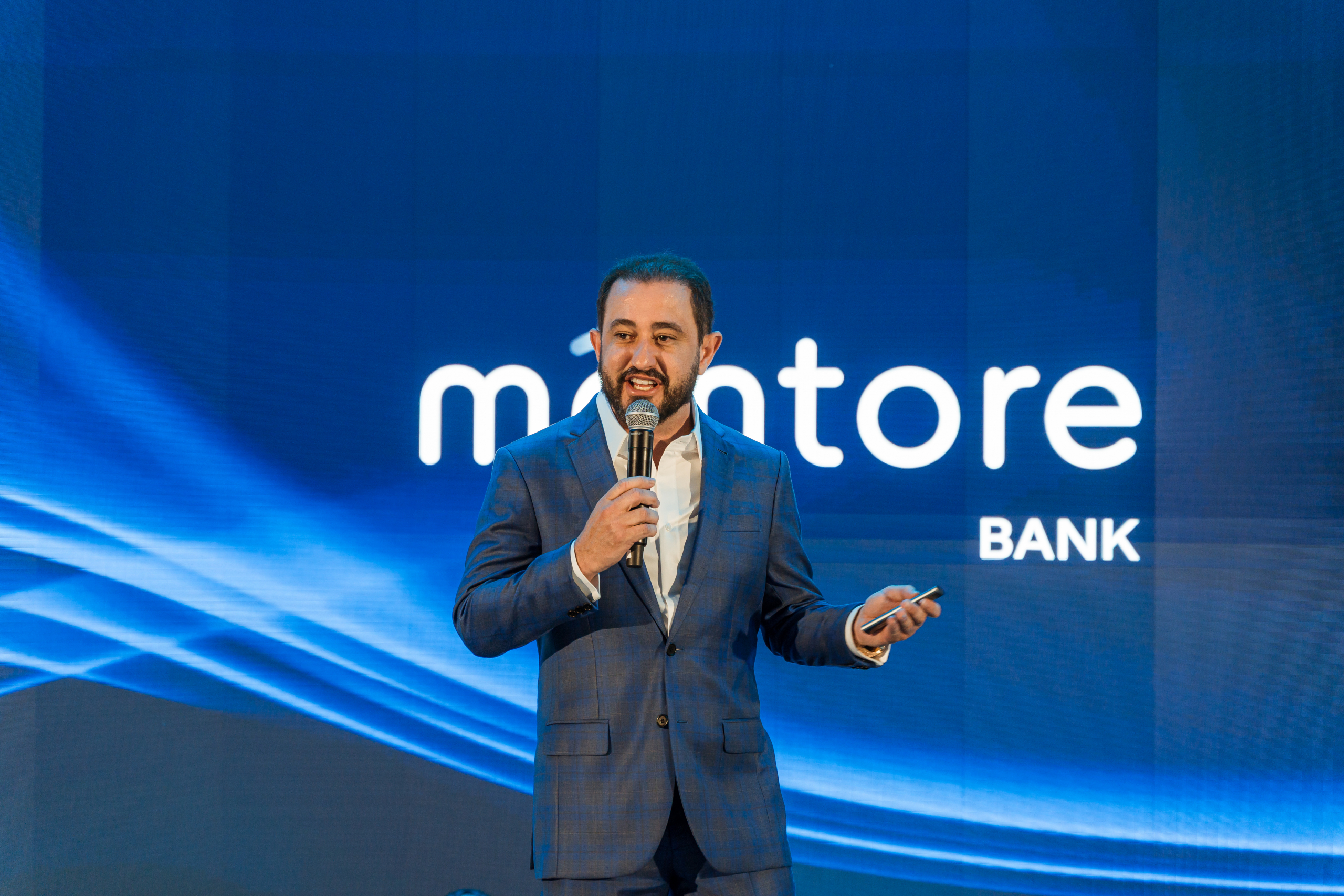 Vanderson Aquino apresenta case do Mêntore Bank e projeta R$ 300 milhões de lucro em 2025 Vanderson Aquino apresenta case do Mêntore Bank e projeta R$ 300 milhões de lucro em 2025