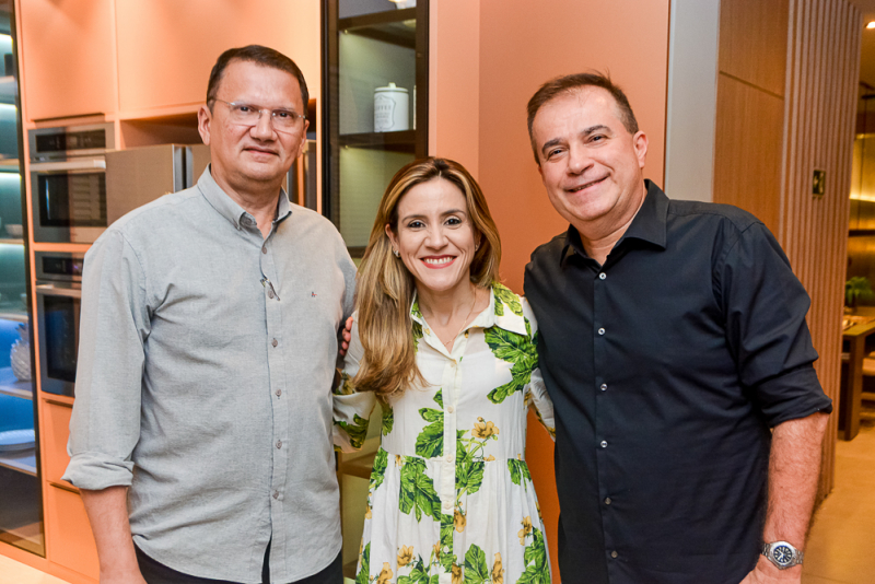 Marketing imobiliário - Construtora Mota Machado recebe clientes em noite de ações de relacionamento e apresentação de projetos