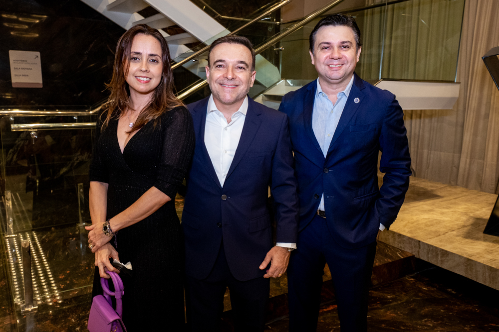 Jeissa E Décio Simões, E Teixeira Júnior (2)