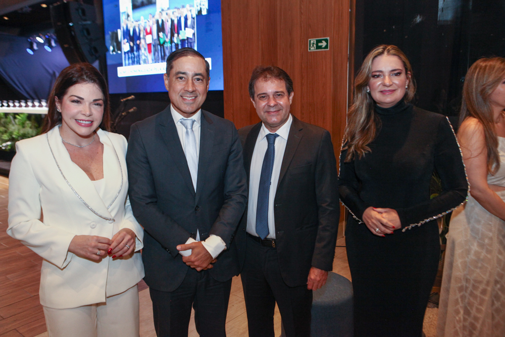 Juliana Lucena, Haley Carvalho, Evandro Leitão E Augusta Brito (4)