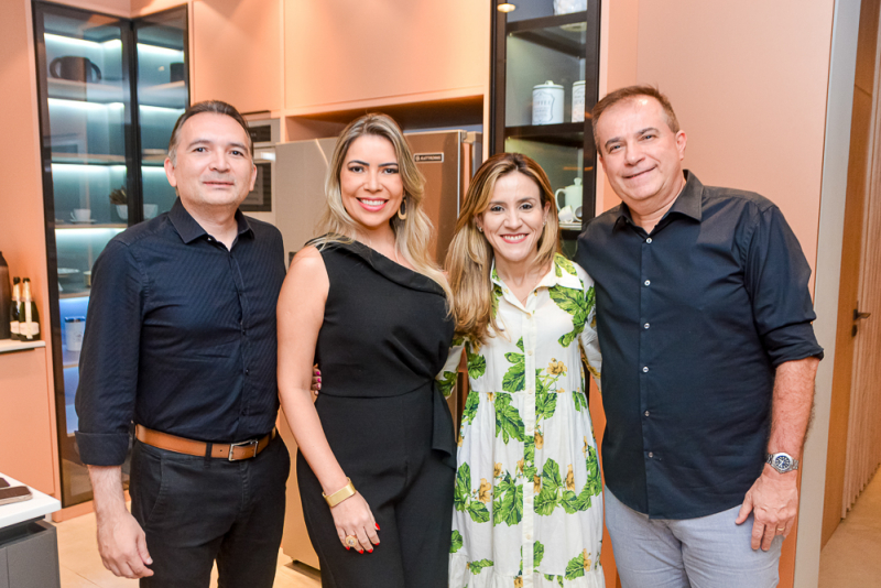 Marketing imobiliário - Construtora Mota Machado recebe clientes em noite de ações de relacionamento e apresentação de projetos