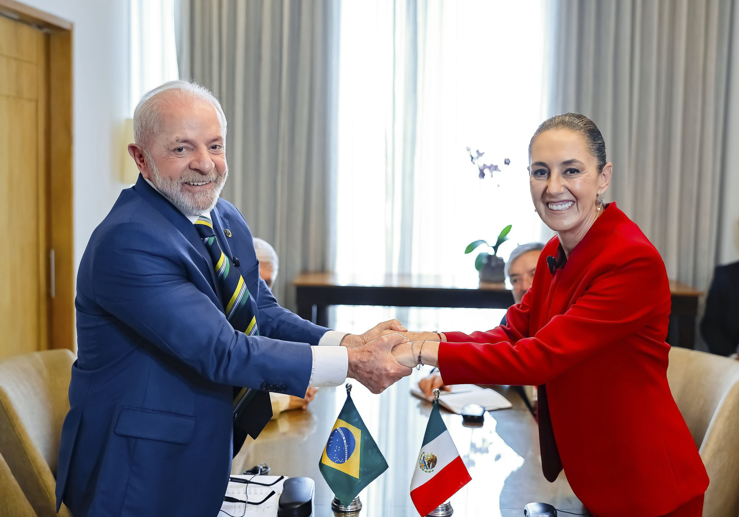 Presidente Lula Encontra Presidenta Do México