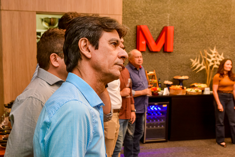 Marketing imobiliário - Construtora Mota Machado recebe clientes em noite de ações de relacionamento e apresentação de projetos