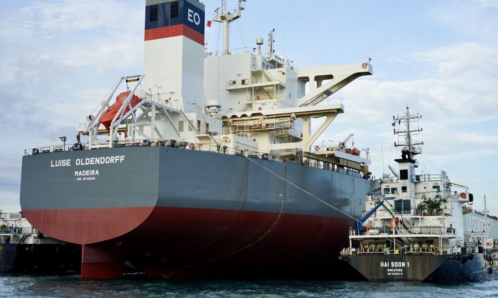 Petrobras abastece navio da Vale com mistura de óleo de cozinha usado Petrobras abastece navio da Vale com mistura de óleo de cozinha usado