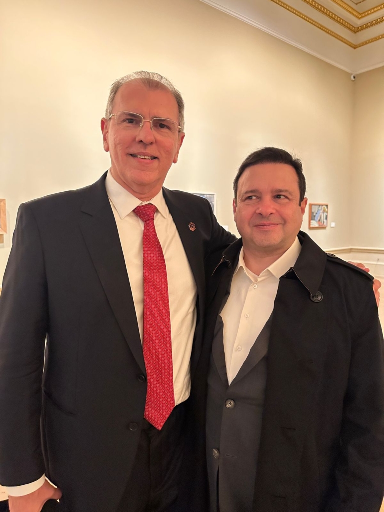 Randal Pompeu E Igor Queiroz Barroso