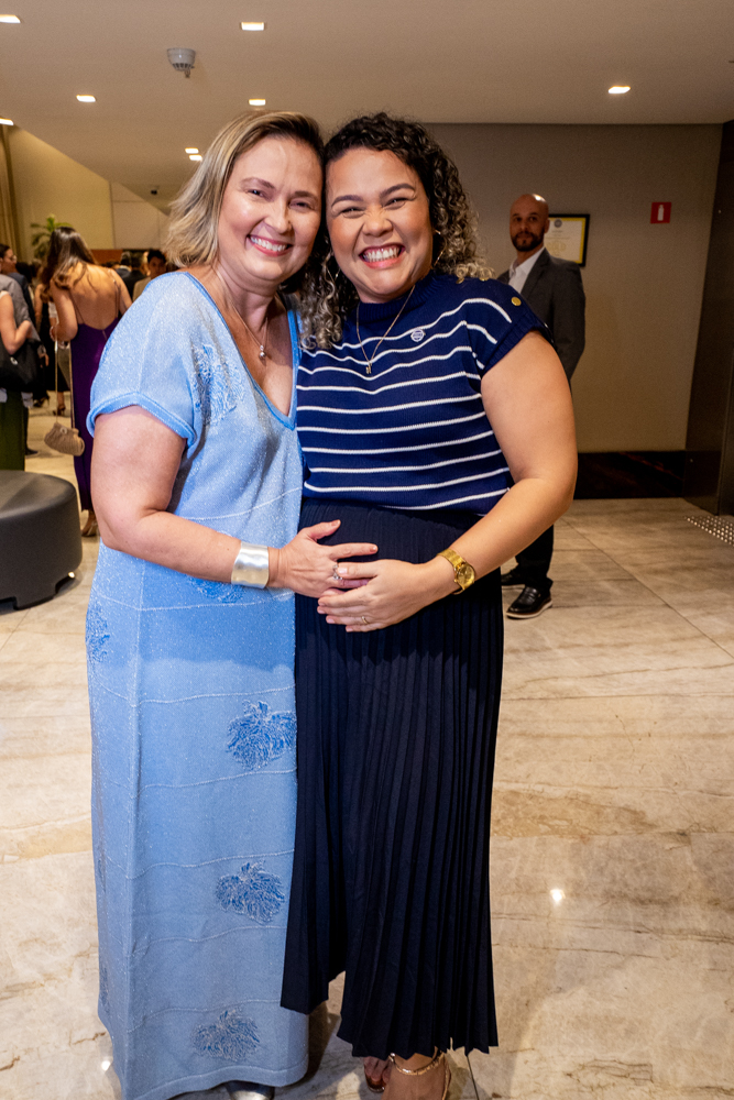 Renata Paula Santiago E Debora Silva (1)