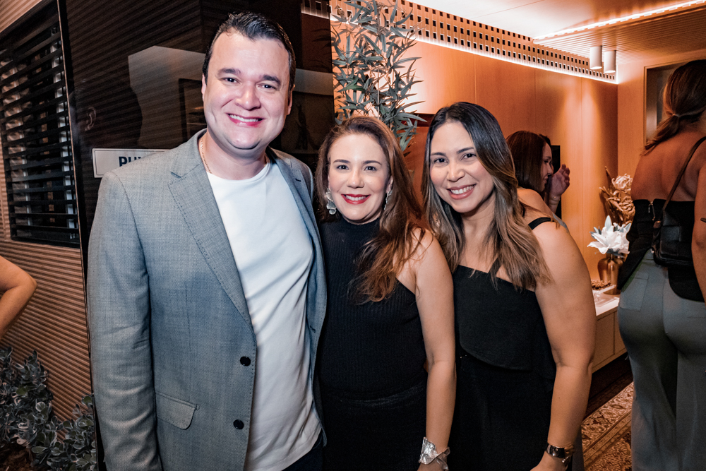 Robson Halley, Lívia Rodrigues E Lívia Belmino (1)