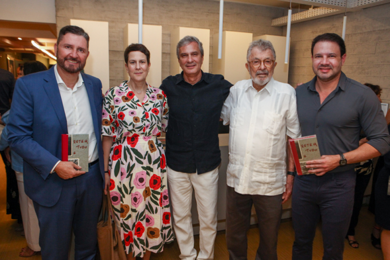 Memória em família - Livro que reúne fotos da família de Eudoro e Ermengarda Santana é lançado no Museu da Fotografia Fortaleza