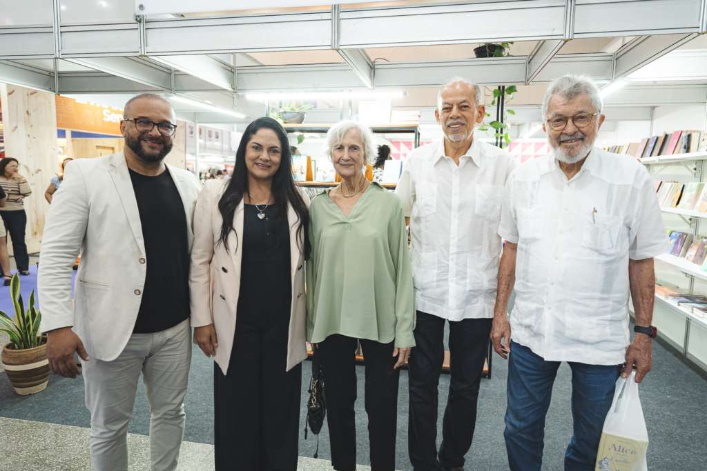 Roque Albquerque, Adriana Albuquerque, Ermengarda Santana, Inacio Arruda E Eudoro Santana