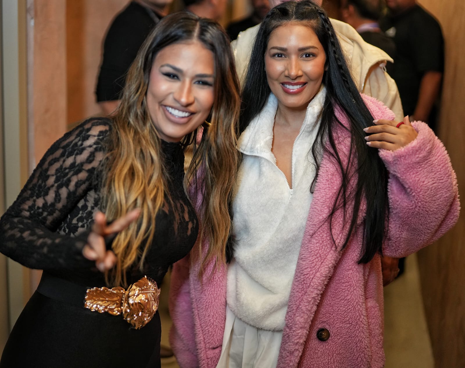 Simone E Simaria
