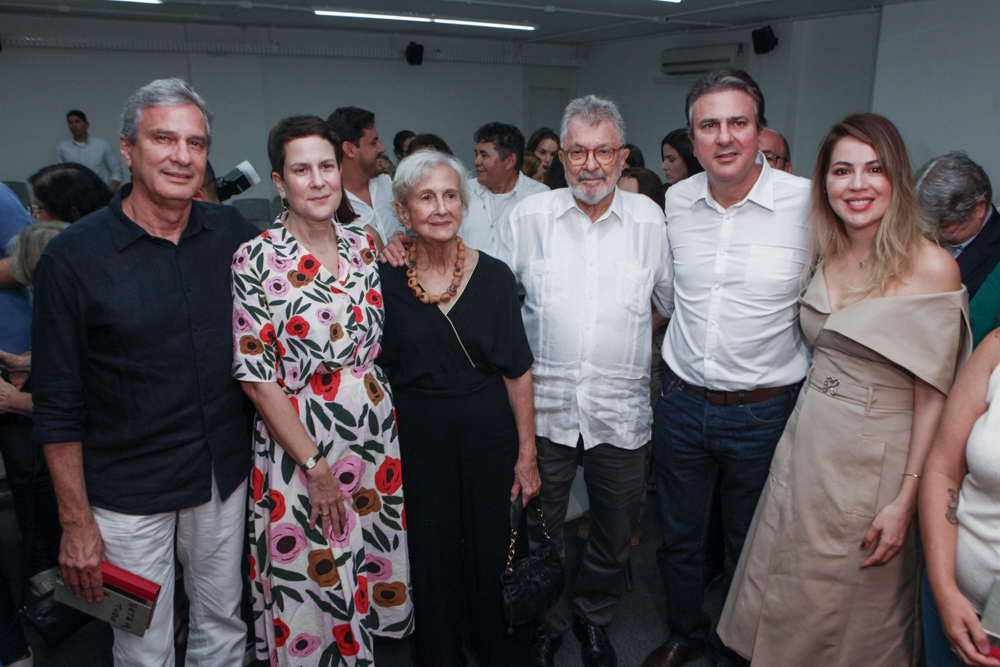 Tiago E Isabel Santana, Ermengarda Sobreira, Eudoro Santana, Camilo Santana (9)