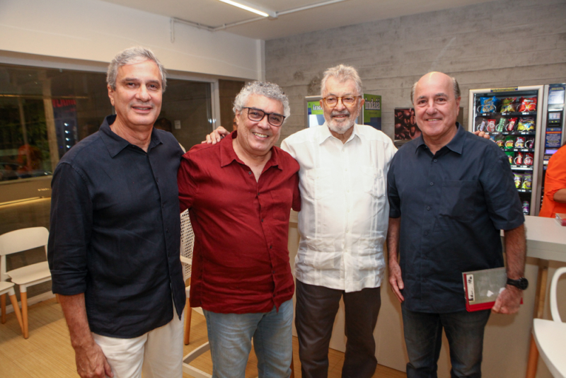 Memória em família - Livro que reúne fotos da família de Eudoro e Ermengarda Santana é lançado no Museu da Fotografia Fortaleza