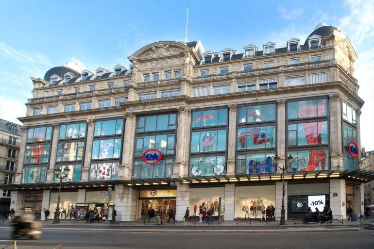 Família controladora da C&A rompe tradição e abre império a investidores