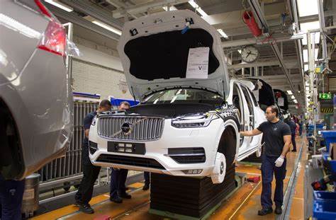 Volvo anuncia até 800 demissões nos EUA por queda na demanda e tarifas comerciais Volvo anuncia até 800 demissões nos EUA por queda na demanda e tarifas comerciais