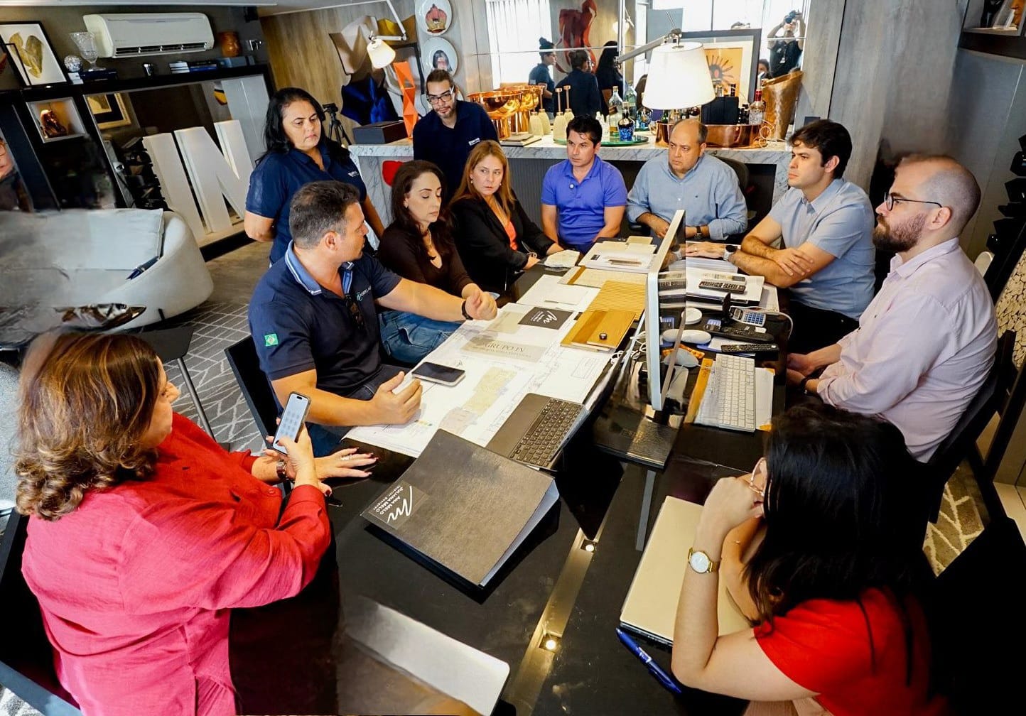 Nomes de peso da engenharia, arquitetura e design se unem para dar vida à IN House