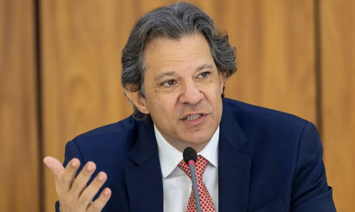 Alta do IOF expõe divergências entre Fernando Haddad e Gabriel Galípolo