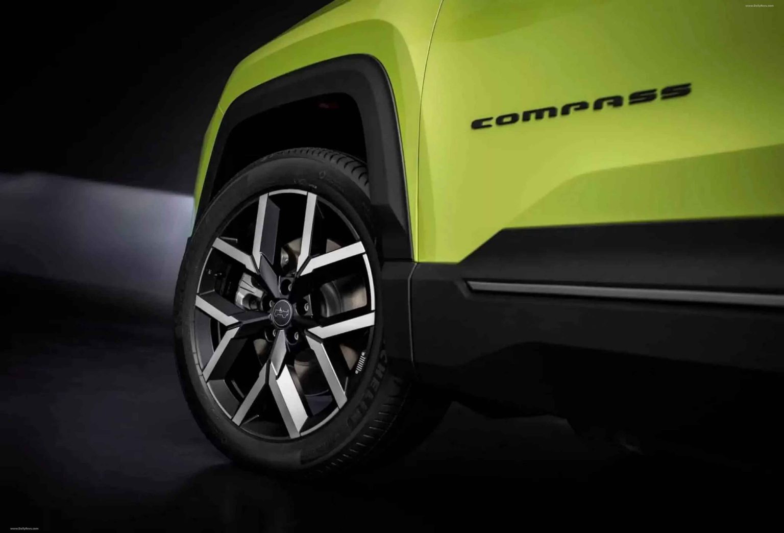 Novo Compass já aparece no retrovisor, mas só deve aportar por aqui ano que vem