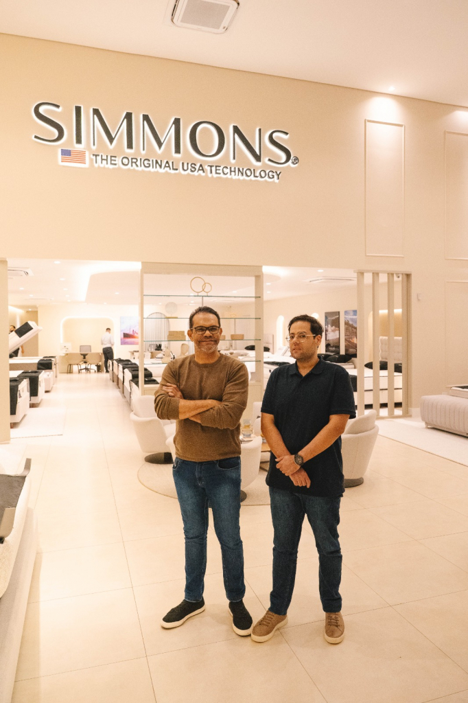 Antônio Júnior E Filipe Falcão, Designer De Interiores E O Responsável Operacional Da Simmons Park Sul
