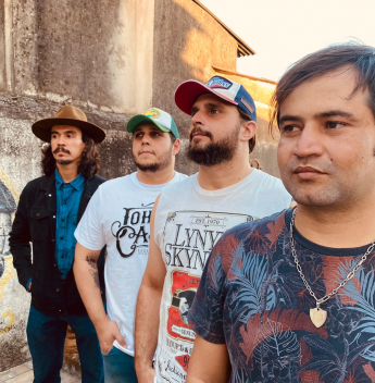 Vila Azul do Mar é ponto de encontro com shows e diversão no Beach Park