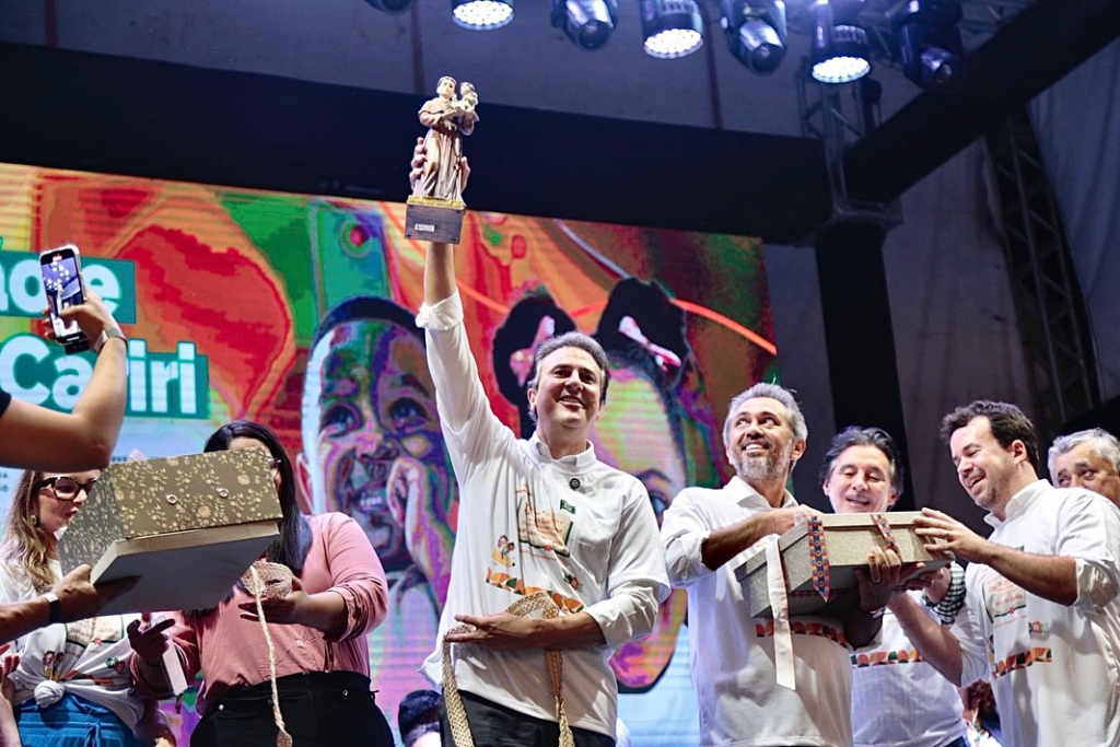 Camilo Santana E Autoridades Políticas No Cariri (5)