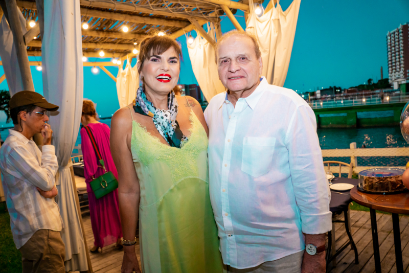 Chill time - Feriado movimenta o Iate Clube de Fortaleza com música e vibe de verão