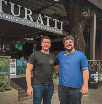 Texas BBQ reúne fogo de chão e country rock na Turatti Varjota na quinta-feira (22)