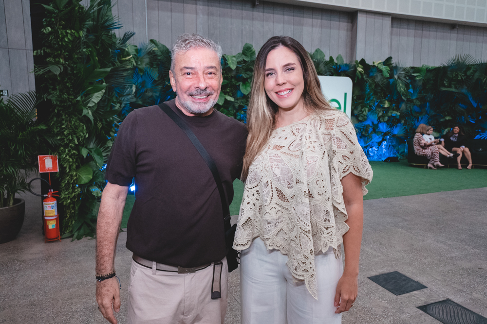 Cláudio Silveira E Jade Romero
