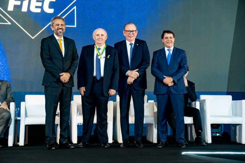 Elmano De Freitas, Pedro Grendene Bartelle, Ricardo Cavalcante E Evandro Leitão (4)