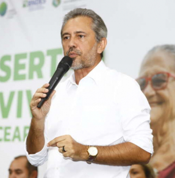 Secretários do governo Elmano devem deixar cargos ainda em março para disputar eleições de 2026