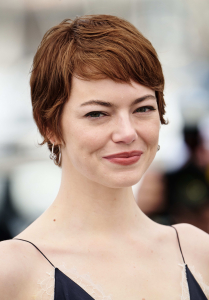 Emma Stone At The 2025 Cannes Film Festival 03 (cropped)