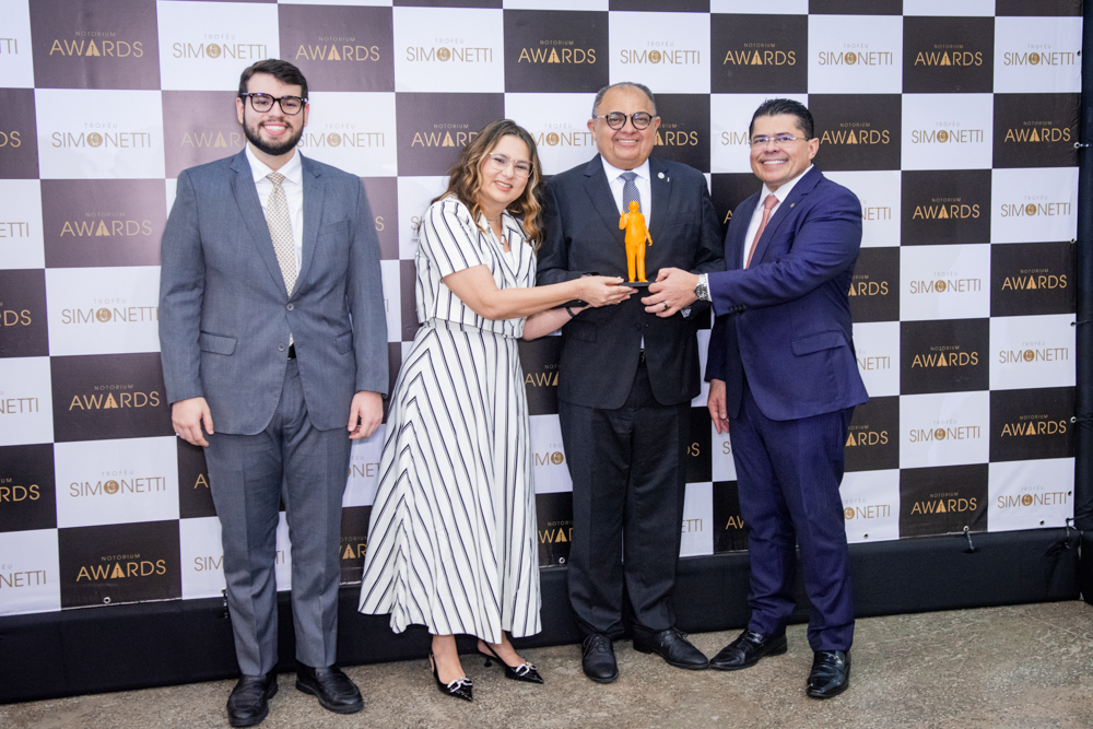 Enzo E Luiza Simonetti, Teodoro Silva Santos E Valdetário Andrade Monteiro (2)