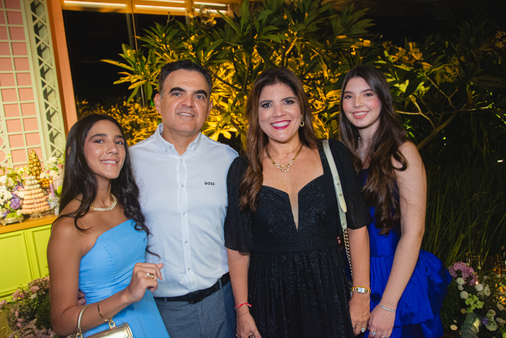 Giulia, Hebert, Gisela A Giovana Vieira