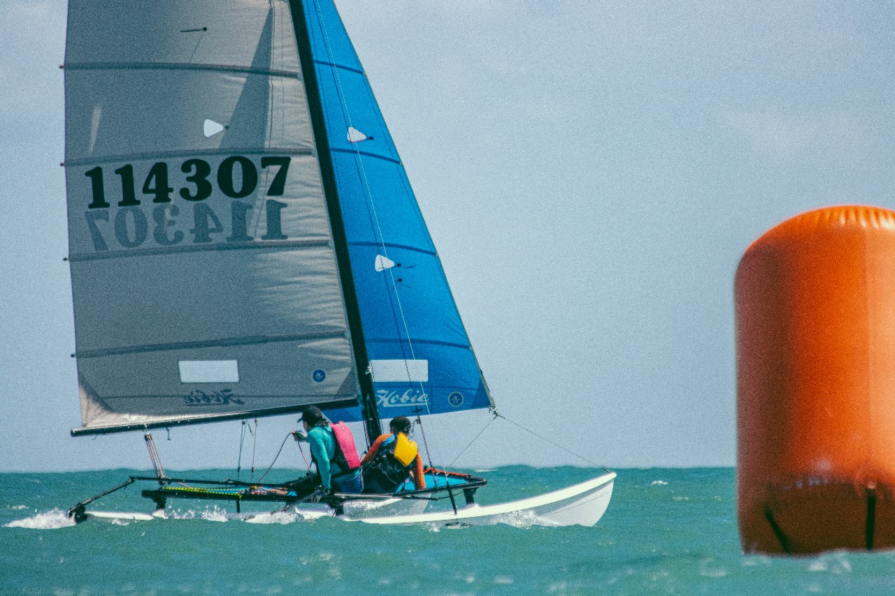 Iate Clube de Fortaleza promove o 45º Campeonato Norte-Nordeste da Classe Hobie Cat