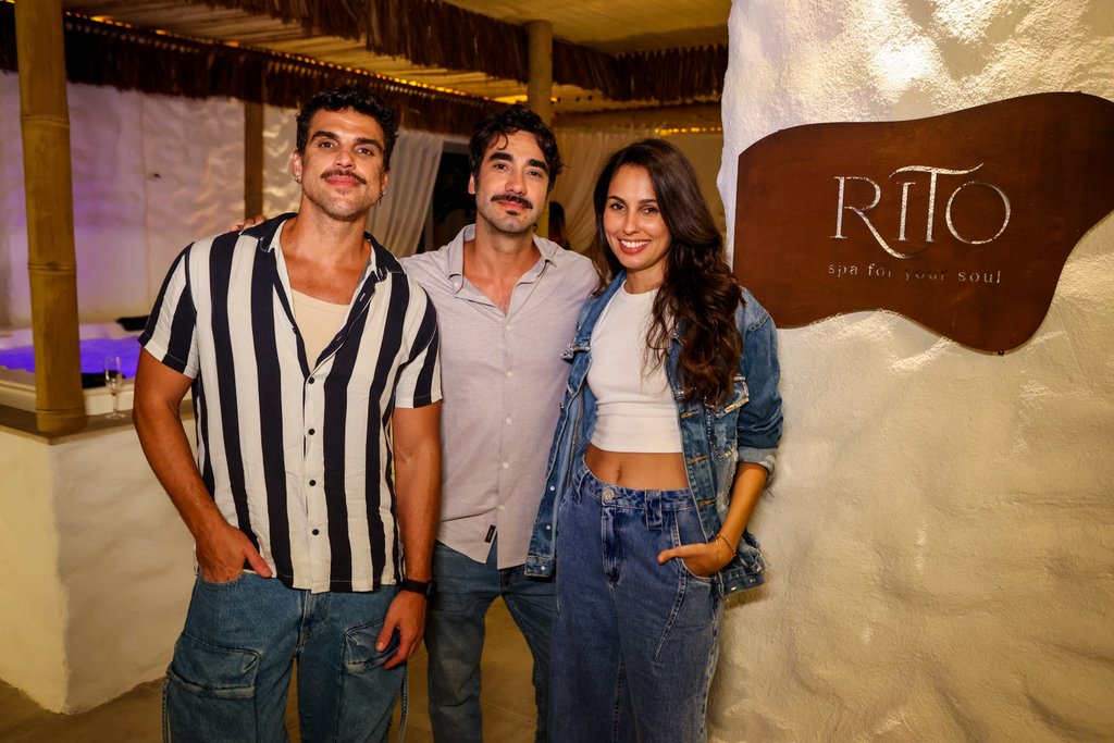 
				Igor Miranda, Gabriel Godoy E Raissa xavier
				