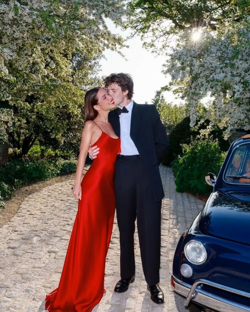 Jackie Apostel E Cruz Beckham