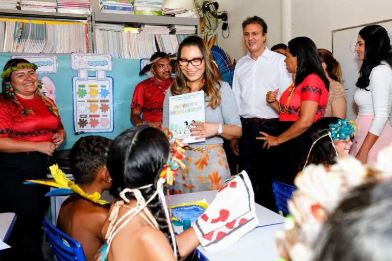 Janja Da Silva E Camilo Santana Foto