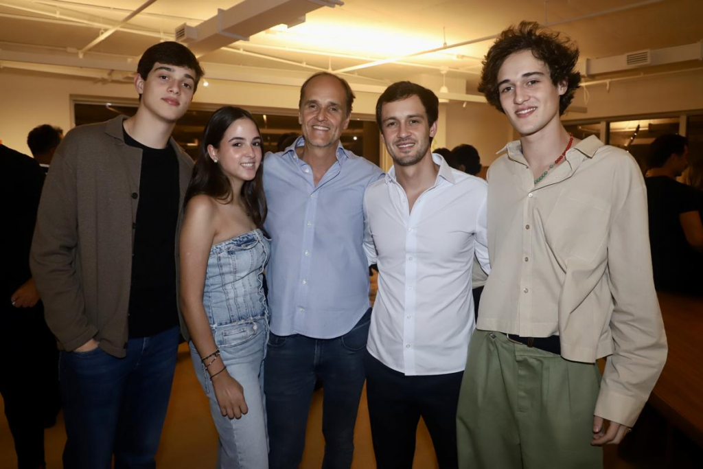 João, Sofia, Dado, Gui E Francisco Castello Branco (1)
