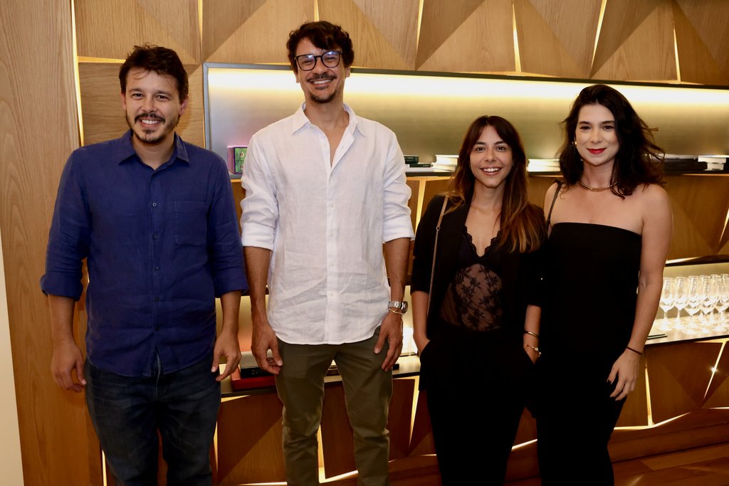 Layanna Piau, Sarah Mercon, Pedro Ivo E Daniel Dias